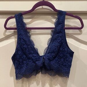 Victoria's Secret blue lace bralett size L